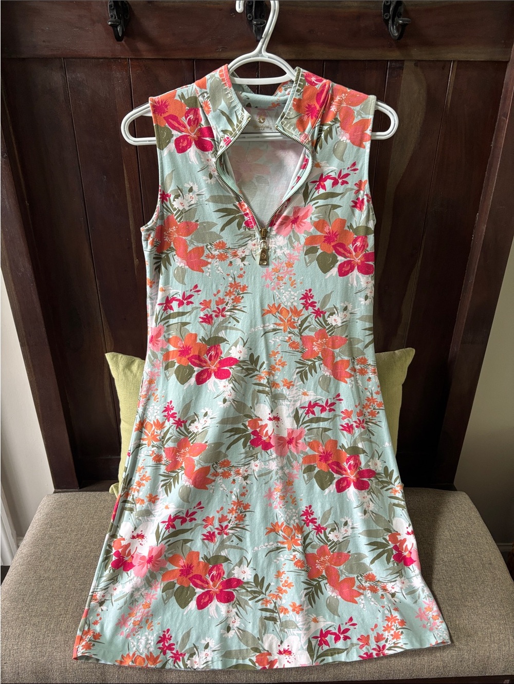 Spartina 449 size XS Sleeveless Floral Zip Dress with Coral Accents